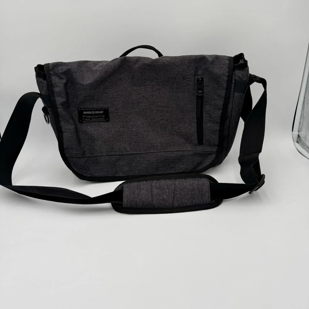 Swiss Gear Messenger Bag Laptop With Adjustable Strap